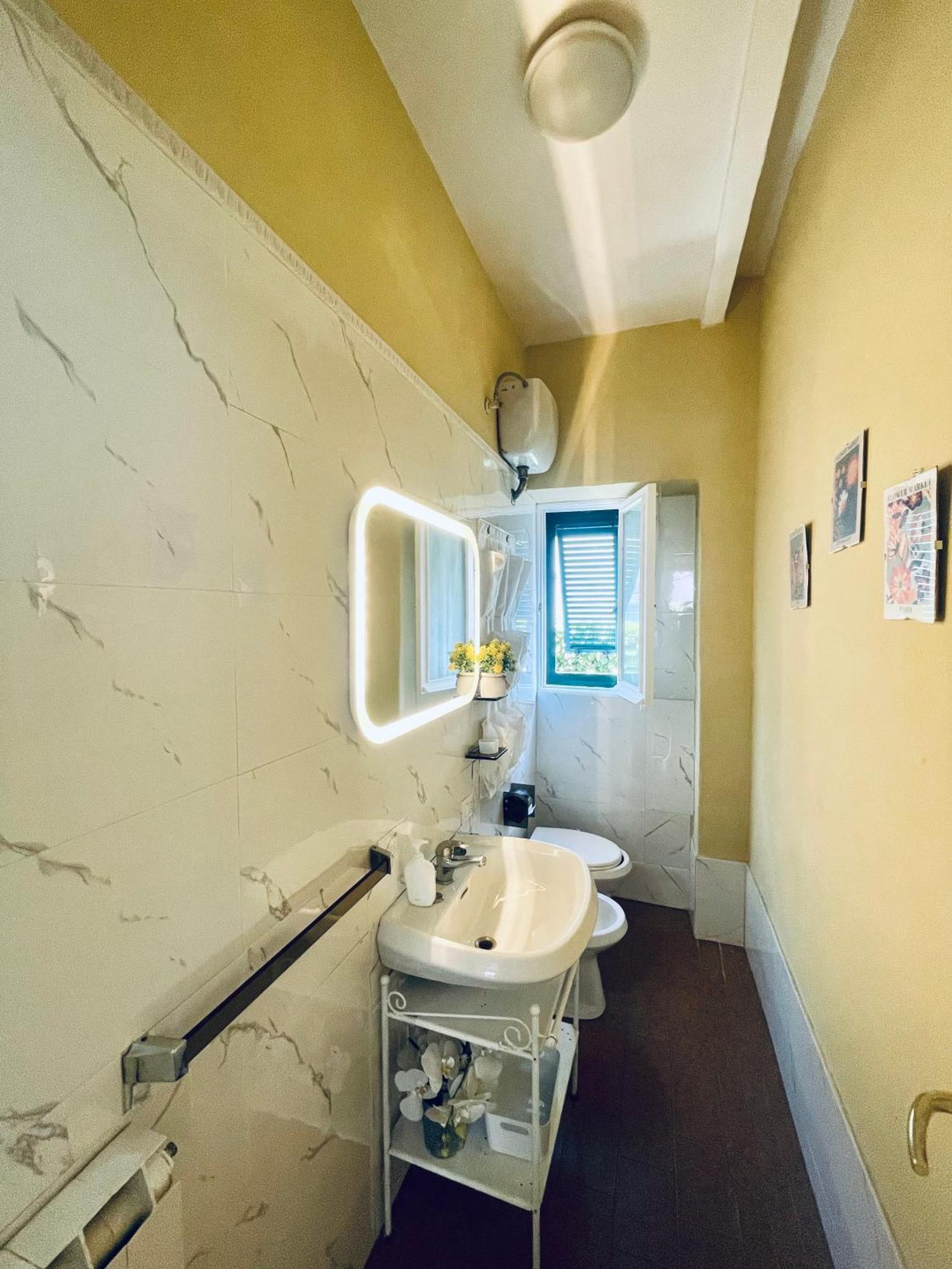 דירות לה ספציה La Casa Dei Fiori מראה חיצוני תמונה