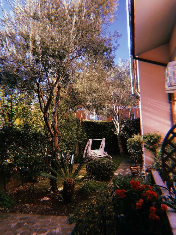 דירות לה ספציה La Casa Dei Fiori מראה חיצוני תמונה